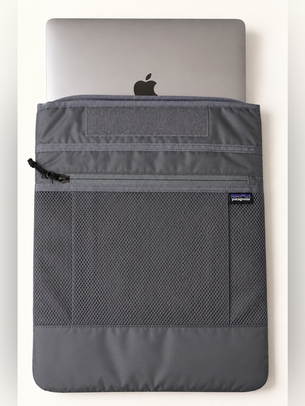 Patagonia Gray Padded Laptop Sleeve Case 15” 16” Mesh Pocket Travel Organizer